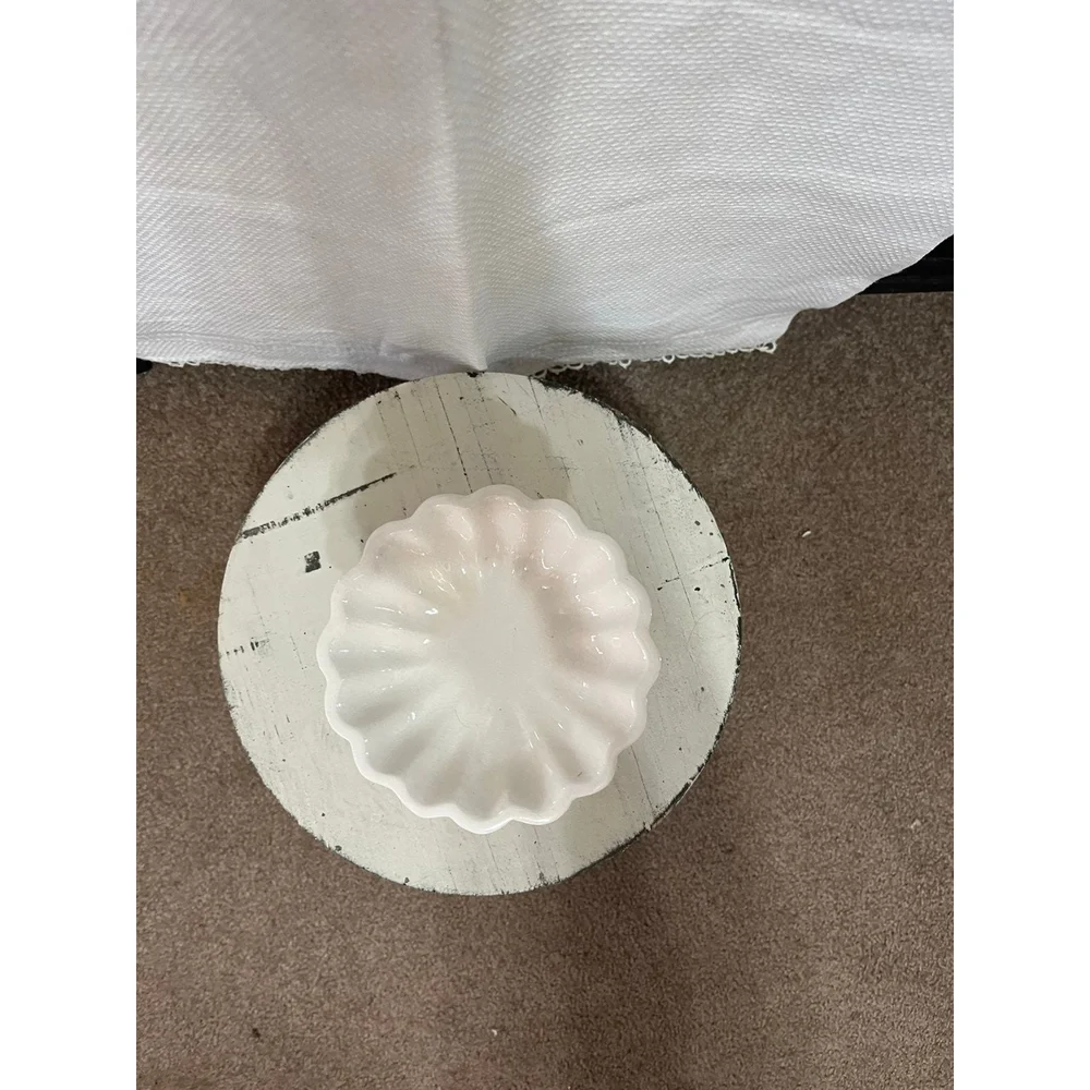 Vintage Avon Bath Accessories Cherub Soap Dish Trinket Holder